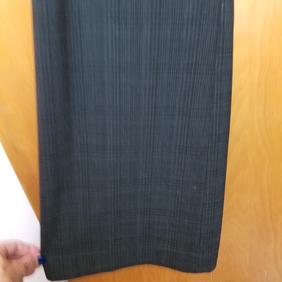 Clothes - Picture 3 of 3